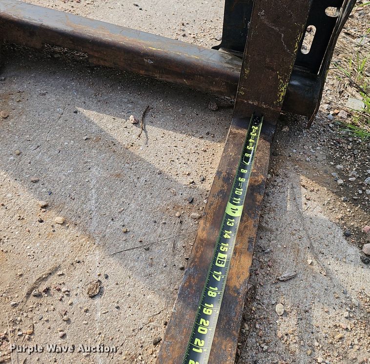 image for item IO9922 Bobcat 42