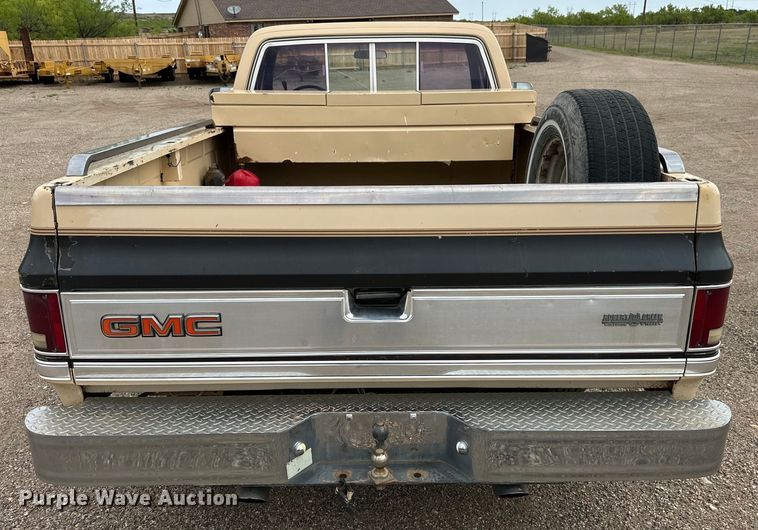 image for item JT9050 1984 GMC Sierra C1500 pickup truck