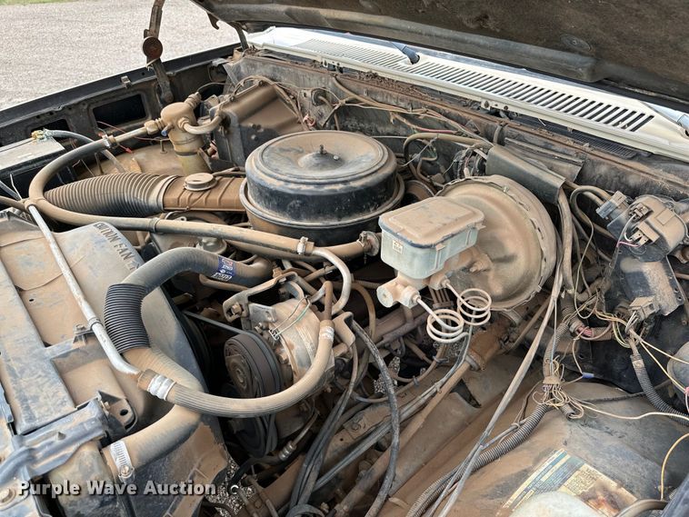 image for item JT9050 1984 GMC Sierra C1500 pickup truck