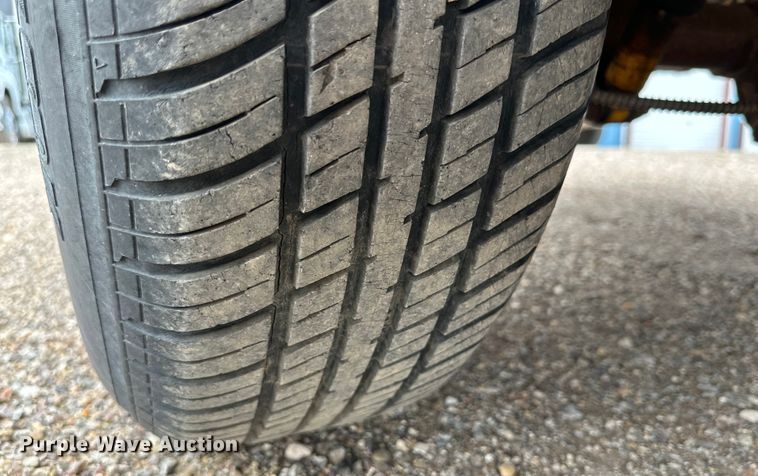 image for item JT9050 1984 GMC Sierra C1500 pickup truck