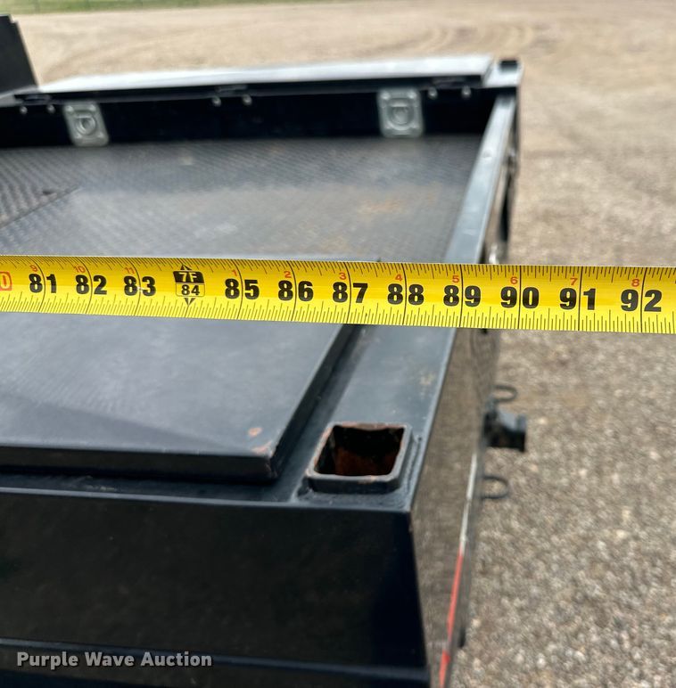 image for item JT9051 2020 Chevrolet Silverado 2500HD Crew Cab flatbed pickup truck