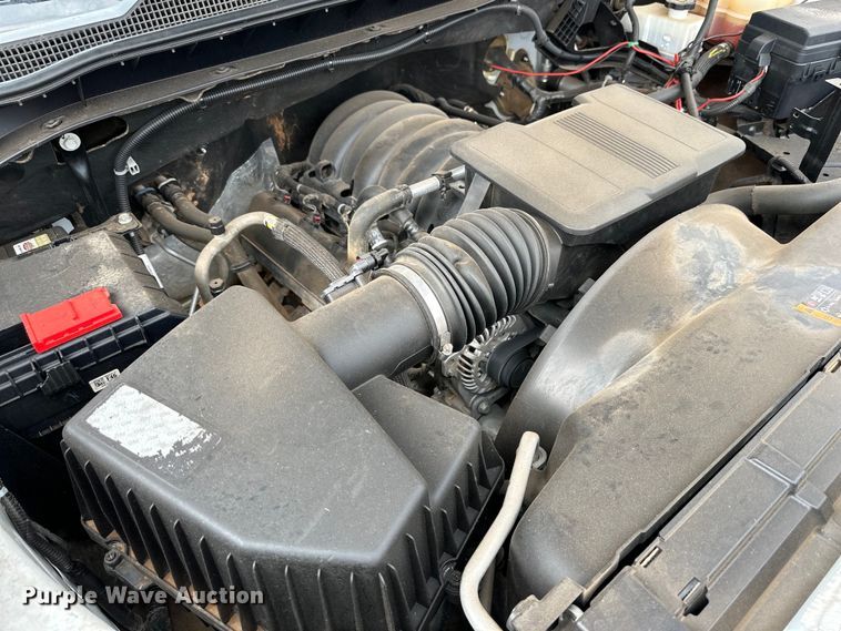 image for item JT9051 2020 Chevrolet Silverado 2500HD Crew Cab flatbed pickup truck