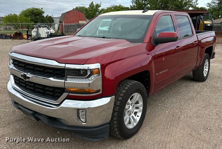 image for item JT9052 2018 Chevrolet Silverado 1500 Crew Cab pickup truck