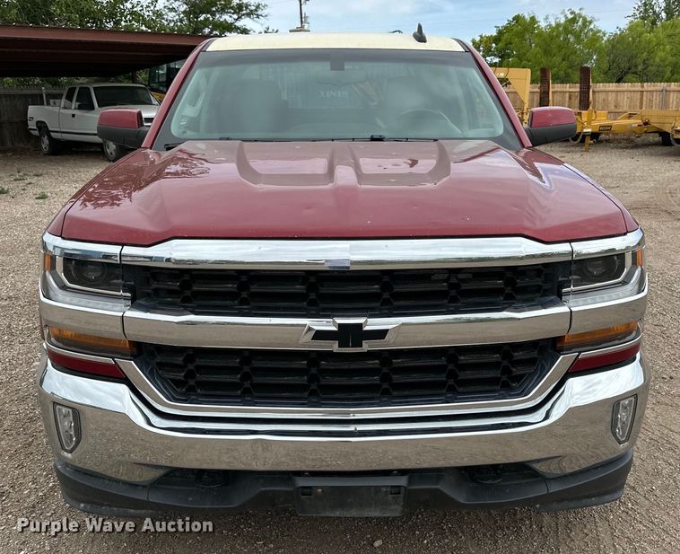 image for item JT9052 2018 Chevrolet Silverado 1500 Crew Cab pickup truck
