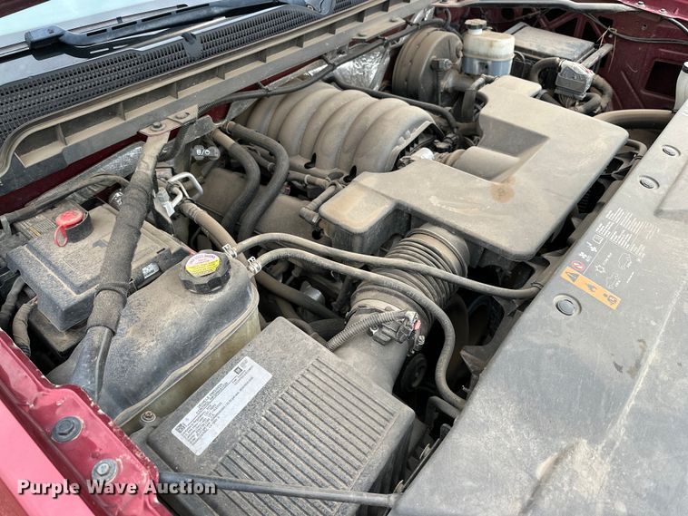 image for item JT9052 2018 Chevrolet Silverado 1500 Crew Cab pickup truck