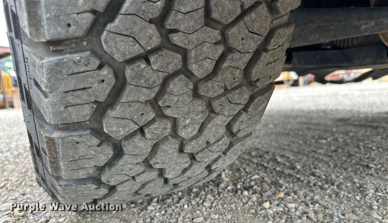 image for item JT9052 2018 Chevrolet Silverado 1500 Crew Cab pickup truck