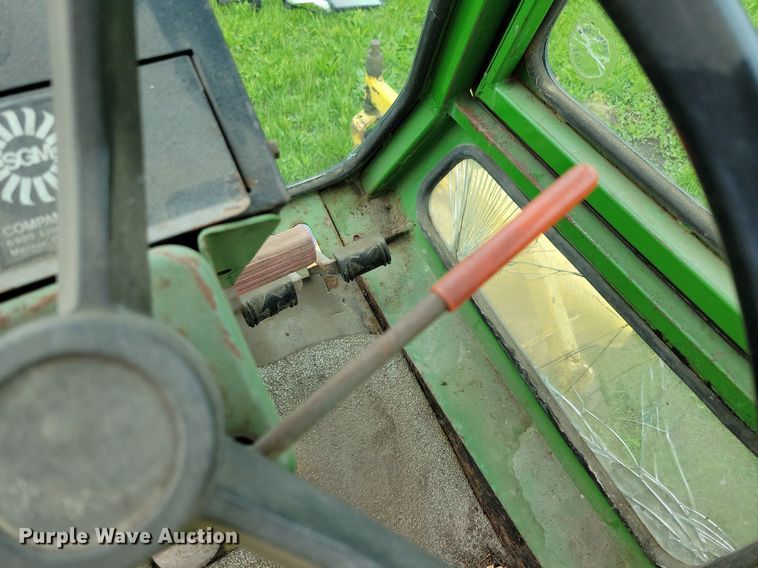 image for item KB9101 John Deere F935 lawn mower