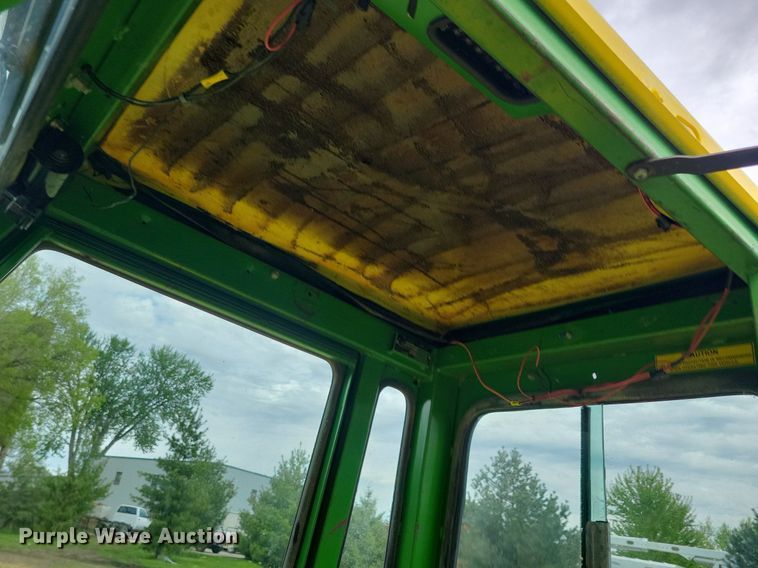 image for item KB9101 John Deere F935 lawn mower