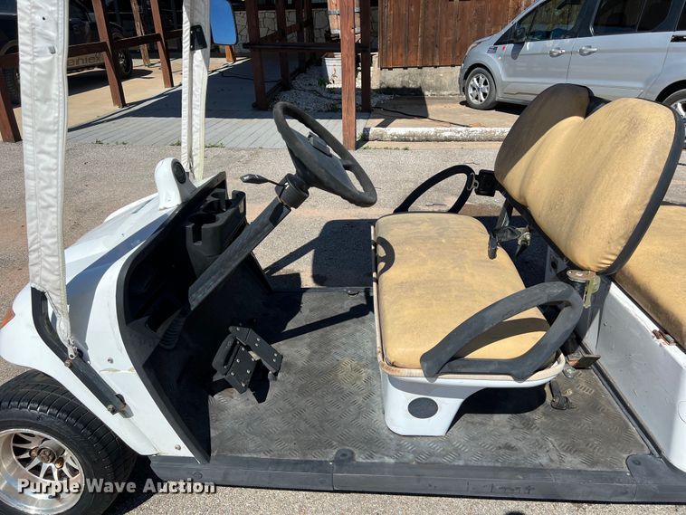 image for item KV9773 Golf cart