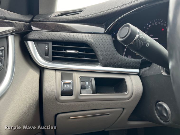 image for item LD9519 2013 Cadillac  XTS 