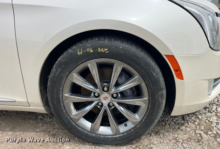 image for item LD9519 2013 Cadillac  XTS 