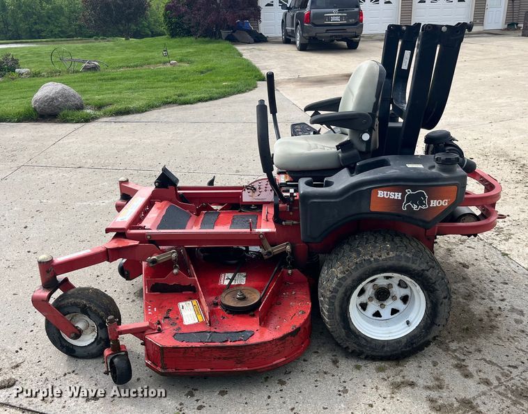 image for item LD9527 Bush Hog PZ3073 ZTR lawn mower