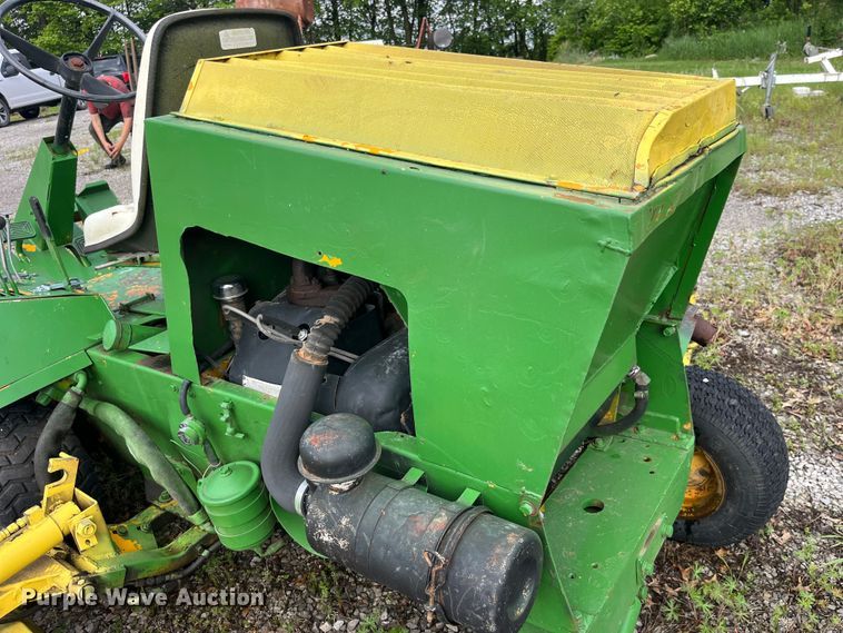 image for item LD9528 Howard Price 1040 lawn mower