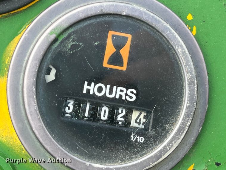 image for item LD9528 Howard Price 1040 lawn mower