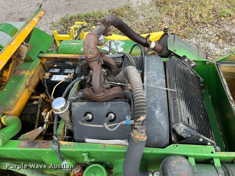 image for item LD9528 Howard Price 1040 lawn mower