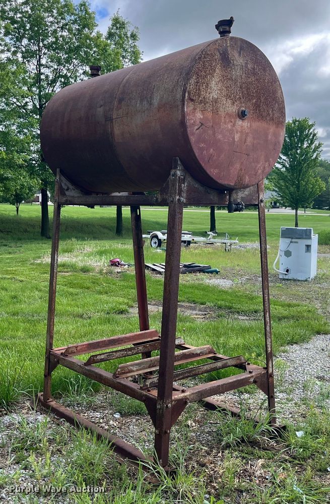 image for item LD9529 Butler Built fuel tank 