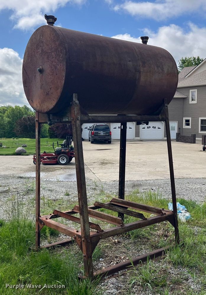 image for item LD9529 Butler Built fuel tank 