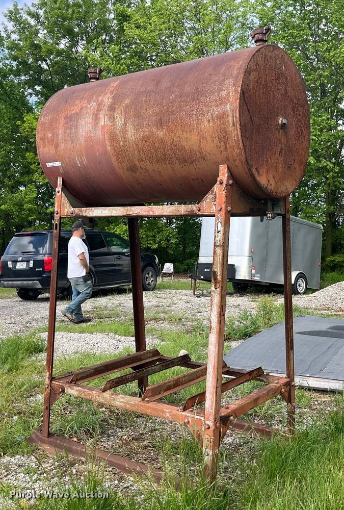 image for item LD9529 Butler Built fuel tank 