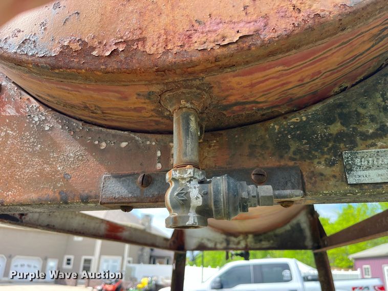 image for item LD9529 Butler Built fuel tank 