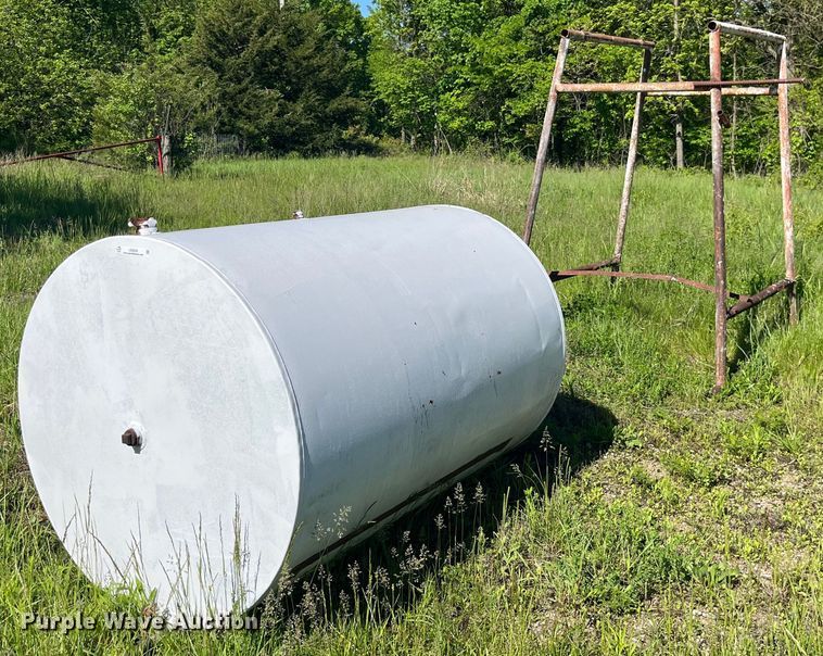 image for item LD9530 Fuel tank