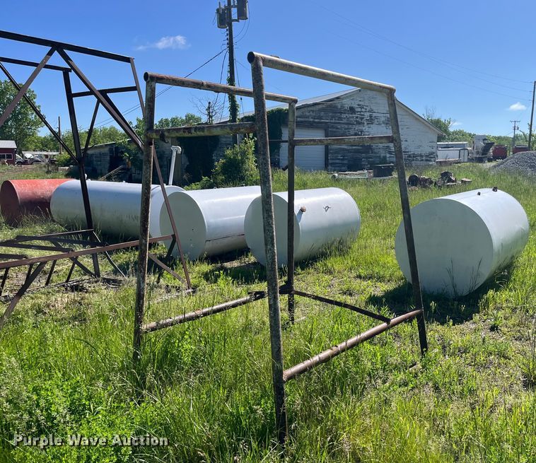 image for item LD9530 Fuel tank