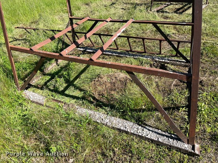 image for item LD9531 (2) fuel tanks