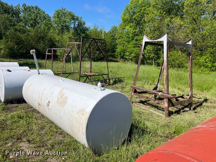 image for item LD9532 Fuel tank