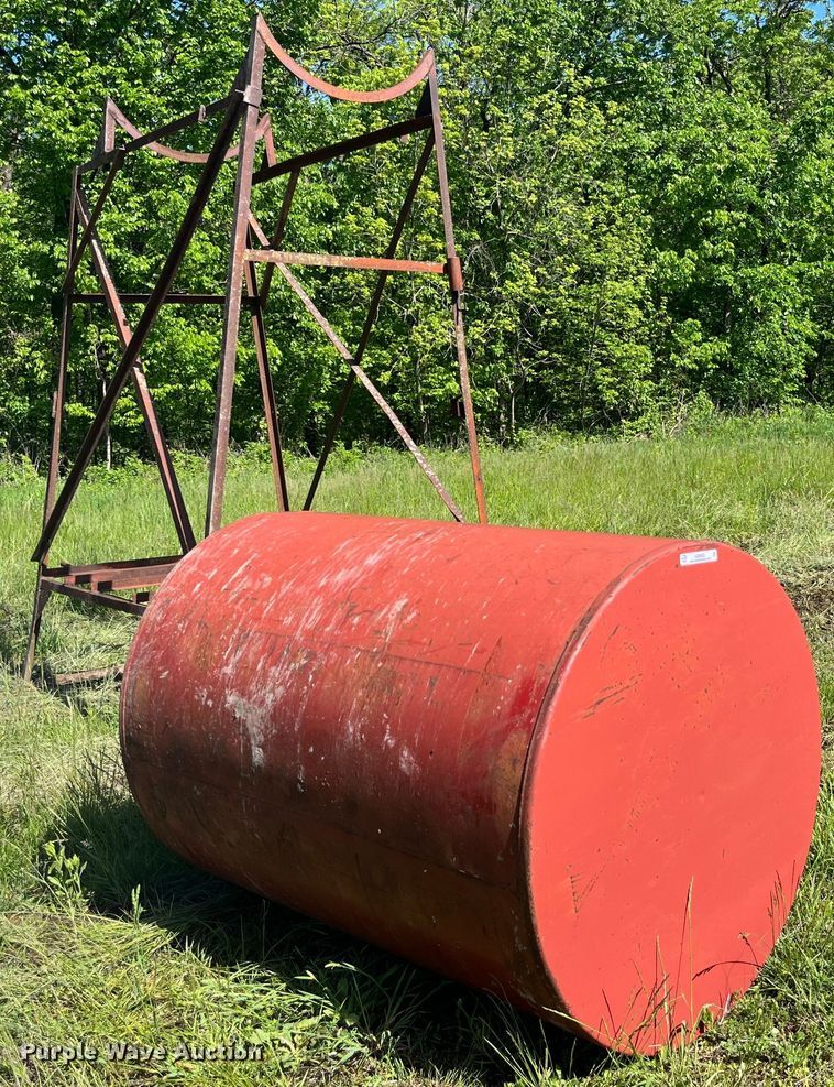 image for item LD9533 Fuel tank