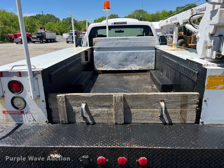 image for item LD9536 2008 Ford  F550 Super Duty XL utility / service truck