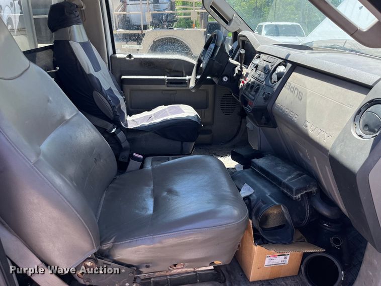 image for item LD9536 2008 Ford  F550 Super Duty XL utility / service truck