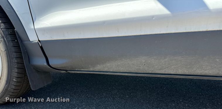 image for item LR9327 2013 Ford Escape  SUV