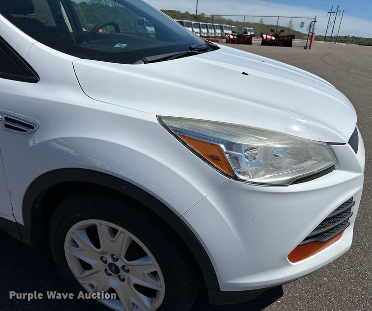 image for item LR9327 2013 Ford Escape  SUV