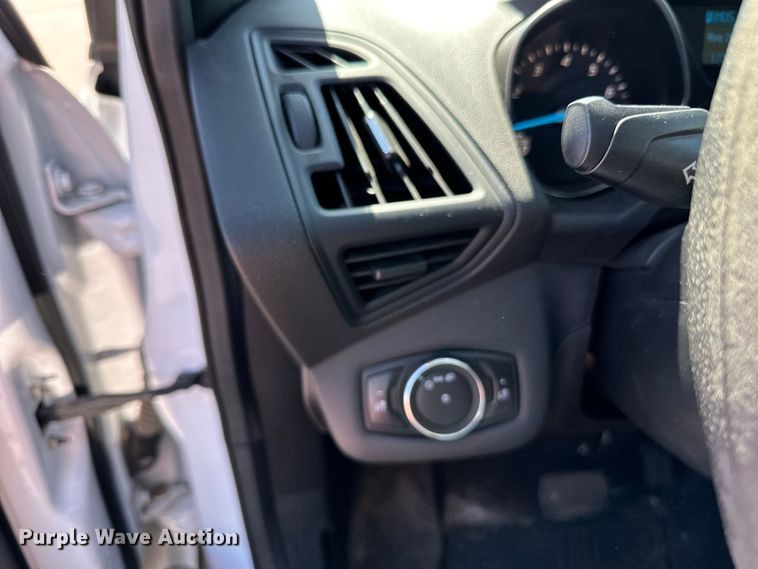 image for item LR9327 2013 Ford Escape  SUV