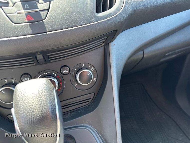 image for item LR9327 2013 Ford Escape  SUV