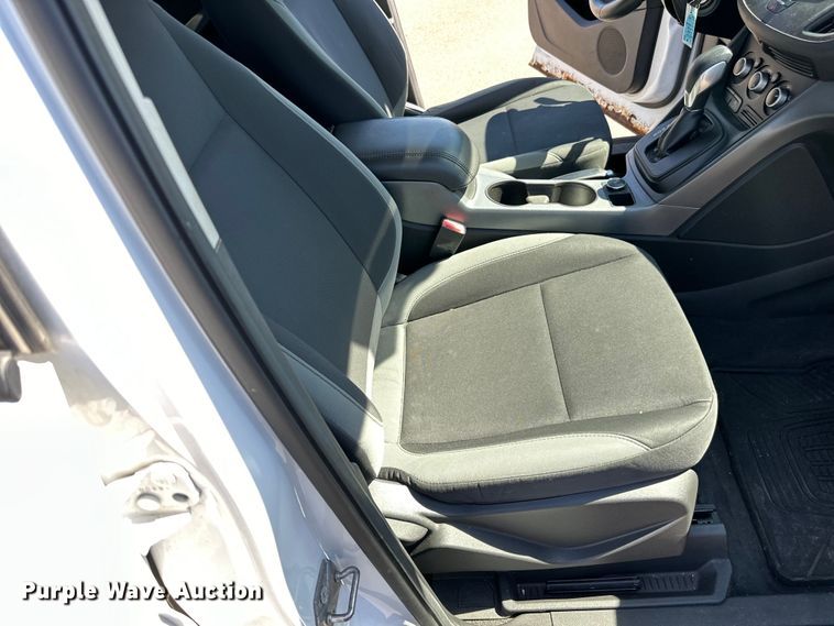 image for item LR9327 2013 Ford Escape  SUV