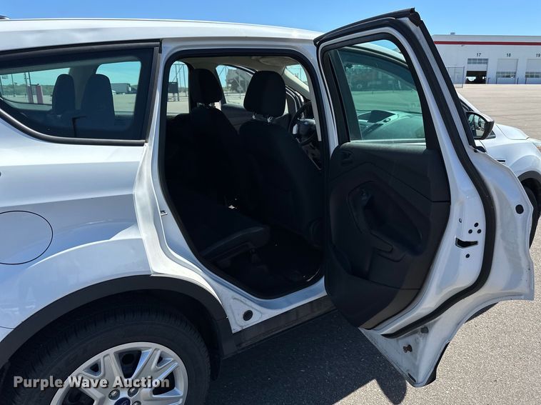 image for item LR9327 2013 Ford Escape  SUV