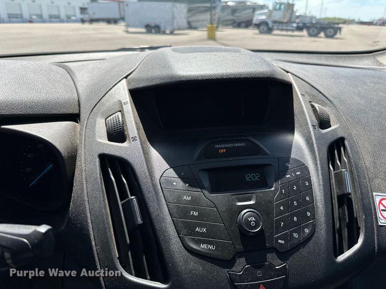 image for item LR9329 2015 Ford  Transit connect  van