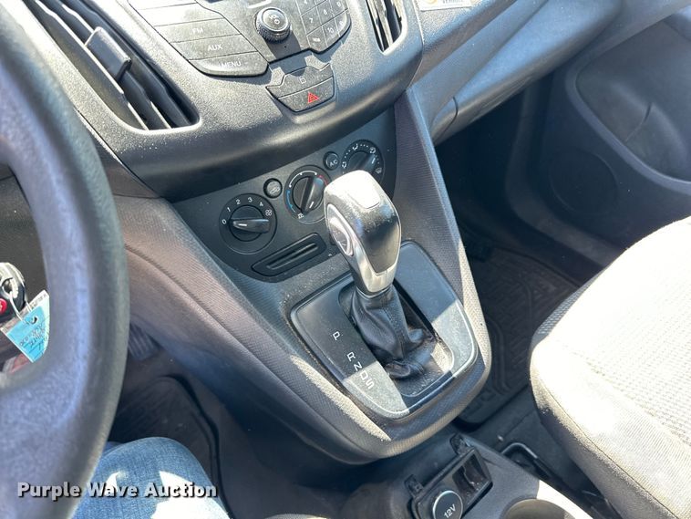 image for item LR9329 2015 Ford  Transit connect  van