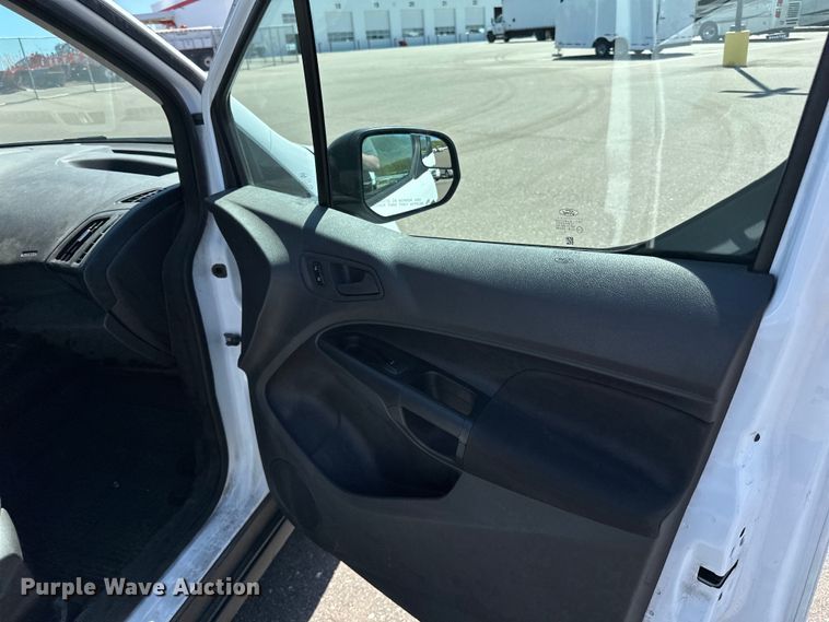 image for item LR9329 2015 Ford  Transit connect  van