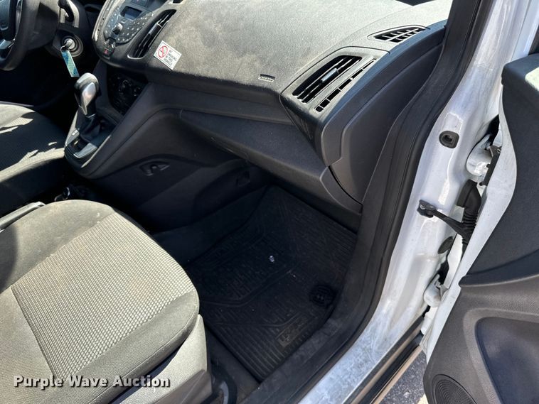 image for item LR9329 2015 Ford  Transit connect  van