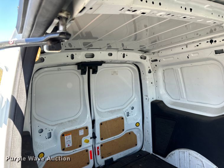 image for item LR9329 2015 Ford  Transit connect  van