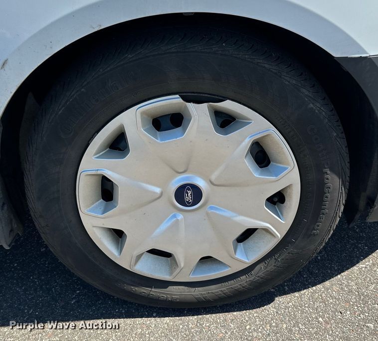 image for item LR9329 2015 Ford  Transit connect  van