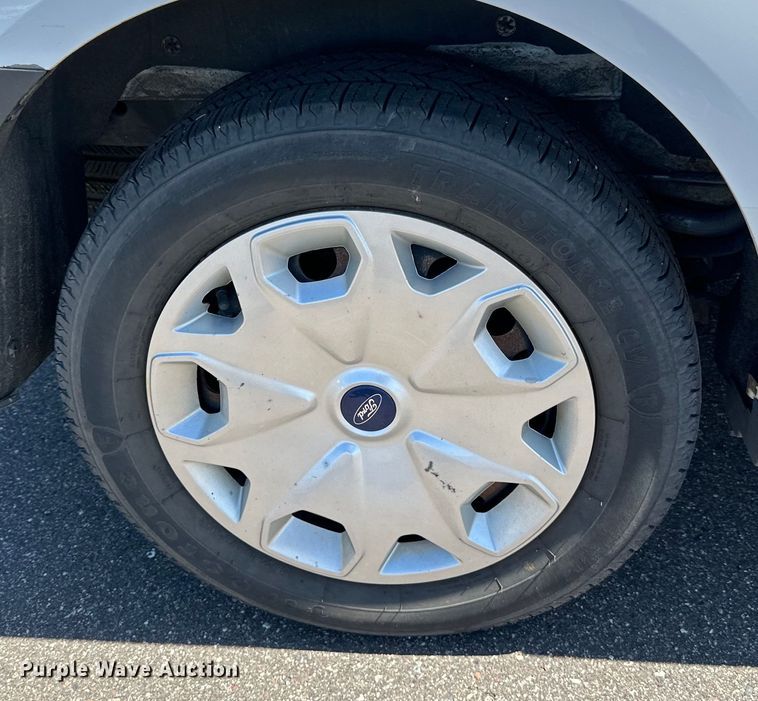 image for item LR9329 2015 Ford  Transit connect  van