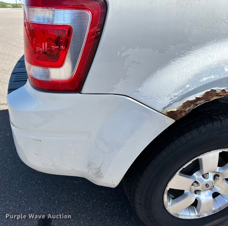 image for item LR9330 2012 Ford  Escape  