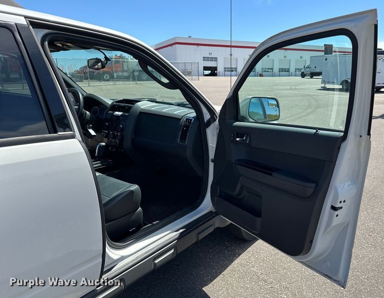 image for item LR9330 2012 Ford  Escape  