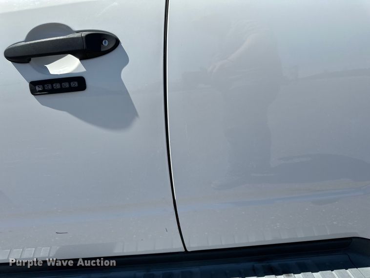 image for item LR9331 2012 Ford Escape  