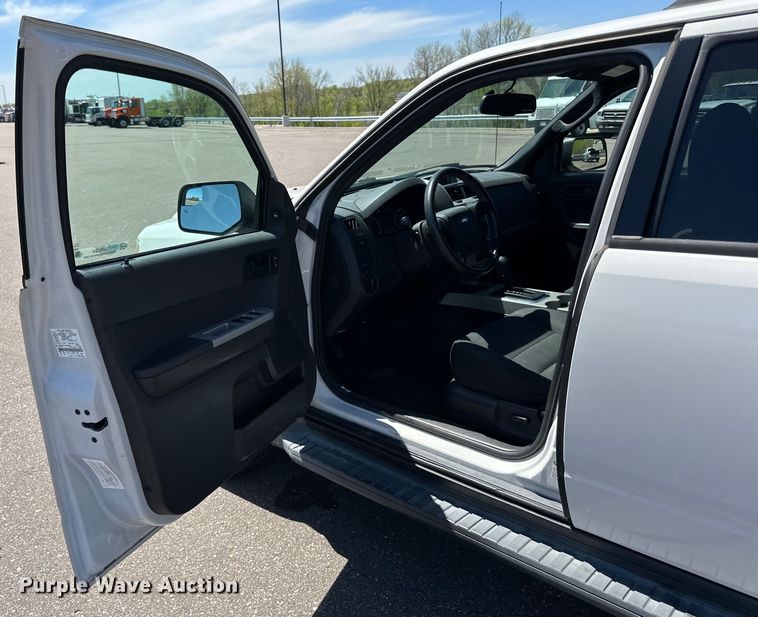 image for item LR9331 2012 Ford Escape  