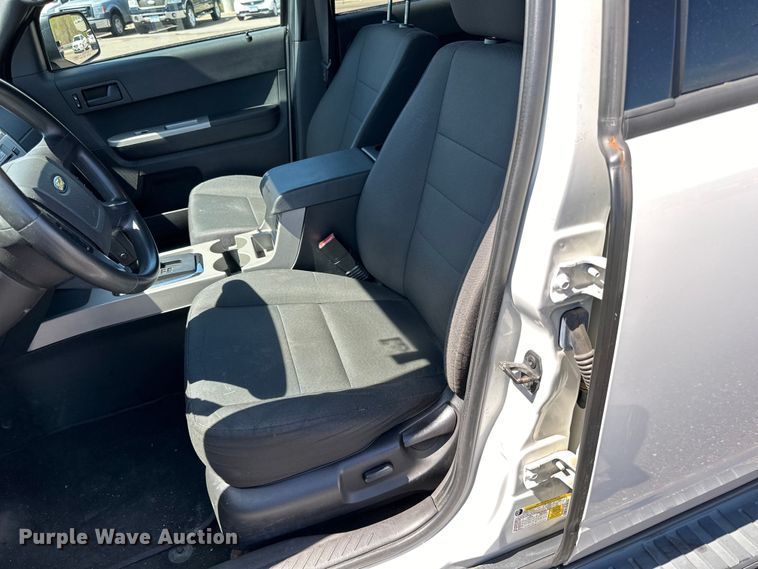 image for item LR9331 2012 Ford Escape  