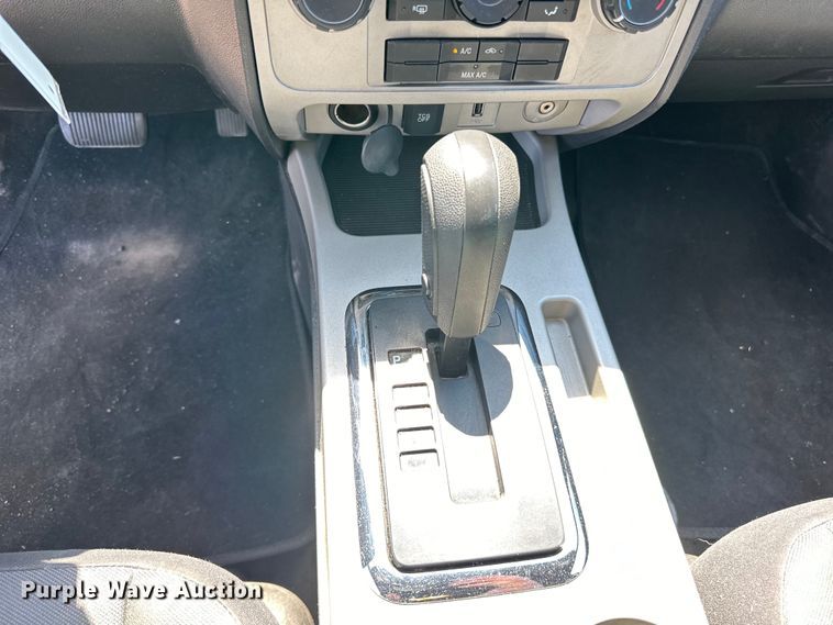 image for item LR9331 2012 Ford Escape  