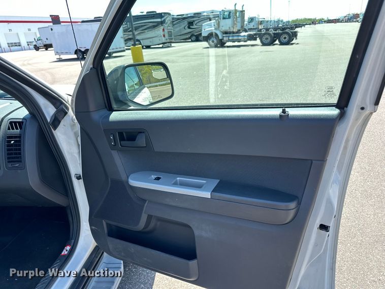 image for item LR9331 2012 Ford Escape  